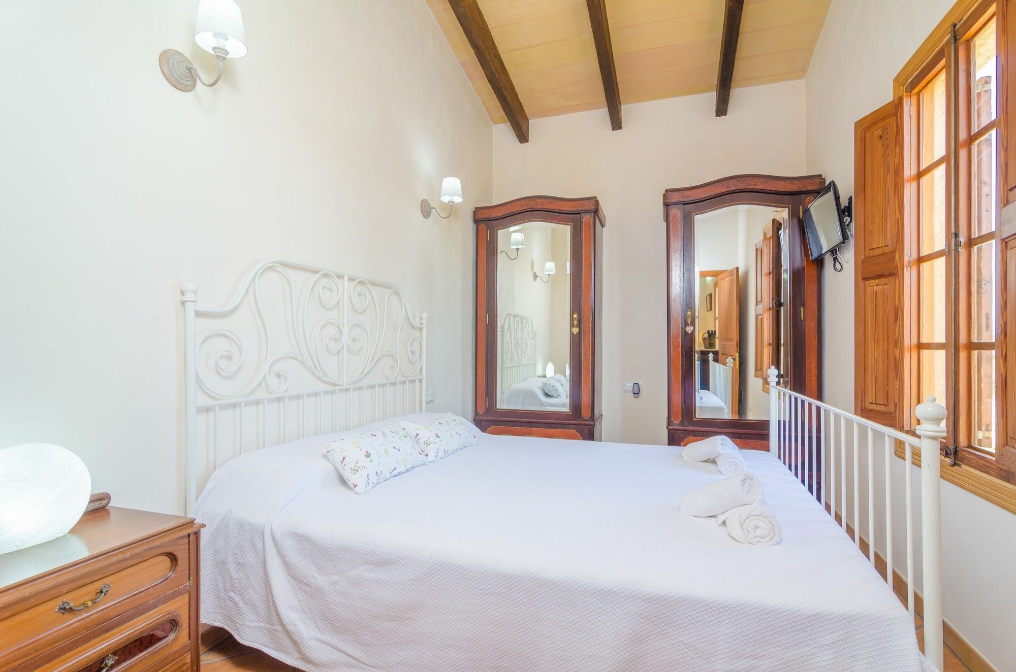 Es Caparo Hotel มานากอร์ ภายนอก รูปภาพ
